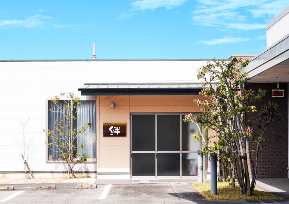 市島絆ホールの外観